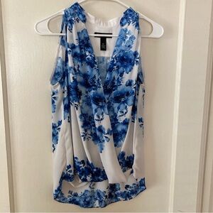 I.N.C. International Concepts Floral Blue & White Sleeveless Top - Size 8 Petite